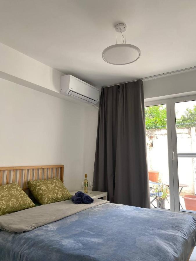 Okeanidon Apartment Атина Екстериор снимка